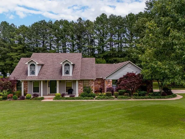911 Whitehead Dr, N Little Rock, AR 72117
