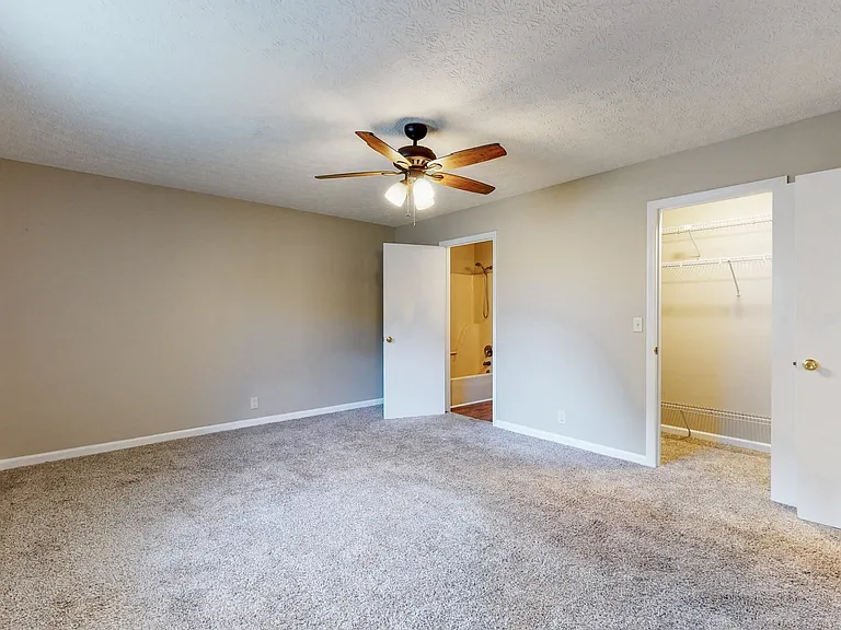 125 Kristen Ct — Photo 8