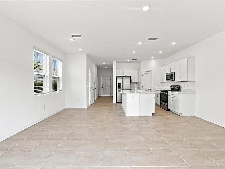 5739 Archipelago St — Photo 14
