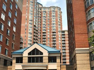 3835 9th St #105E, Arlington, VA 22203
