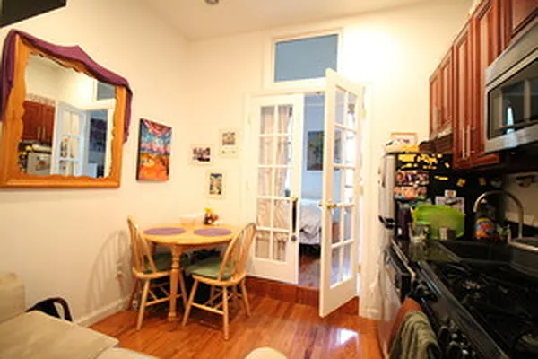 Rented by CNYC Properties | media 41