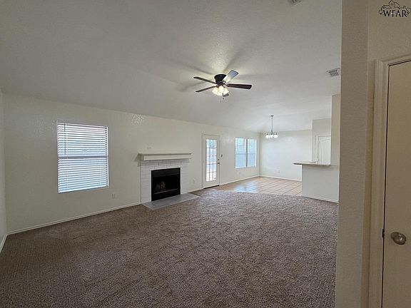 3rd image of 5440 Carlson St