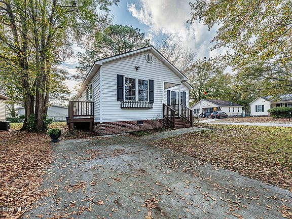 3rd image of 131 Cox Avenue