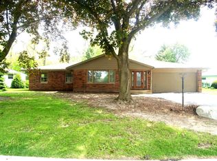 5317 Radcliff Dr, Greendale, WI 53129