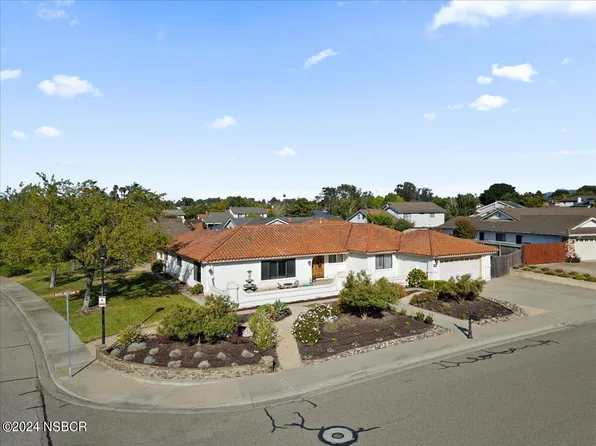 4330 Burlington Dr, Santa Maria, CA 93455