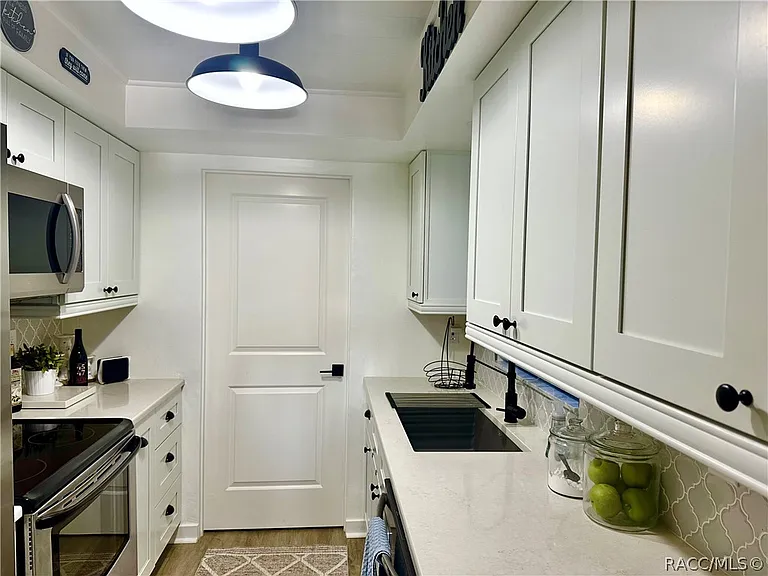 636 E Gilchrist Ct #2A — Photo 9