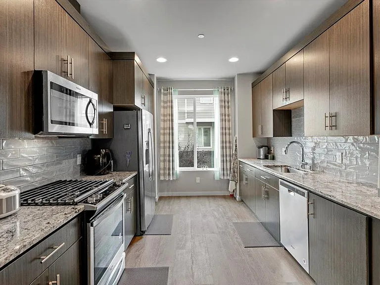 12925 3rd Ave SE #D5 — Photo 10