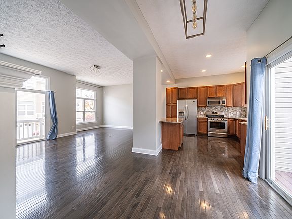 3rd image of 5409 Saint Stephens Ct
