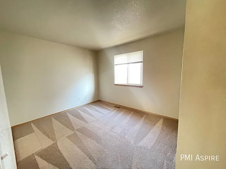 10501 Dresden St — Photo 18
