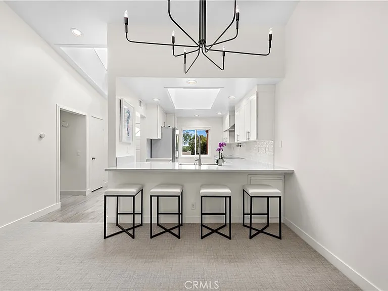 408 Villa Point Dr — Photo 6