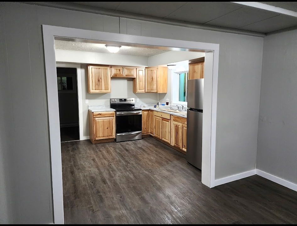1st image of 216 E State St