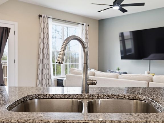 4th image of 244 Tahoe Way