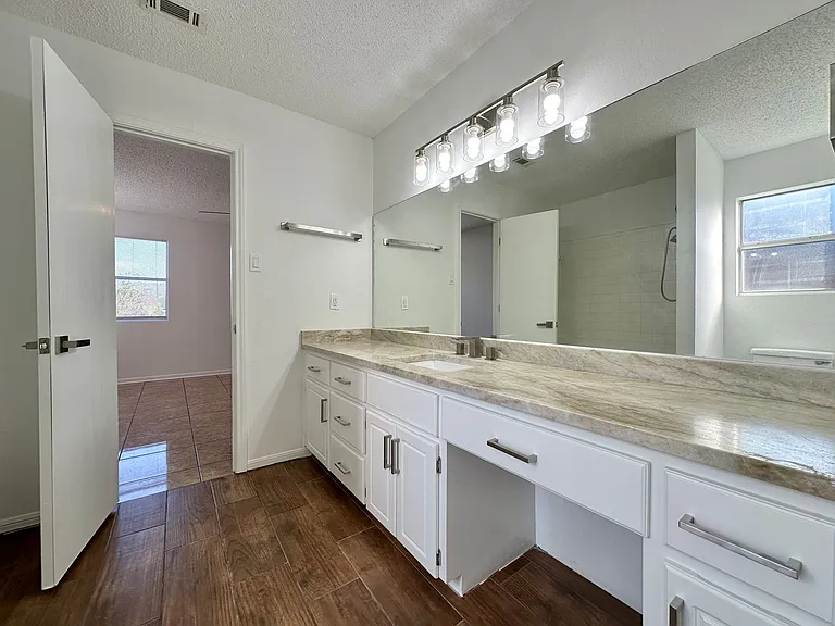 4403 Tidal Wave Dr — Photo 19