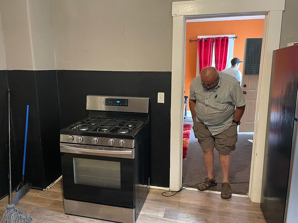1st image of 6013 Lausche Ave #1