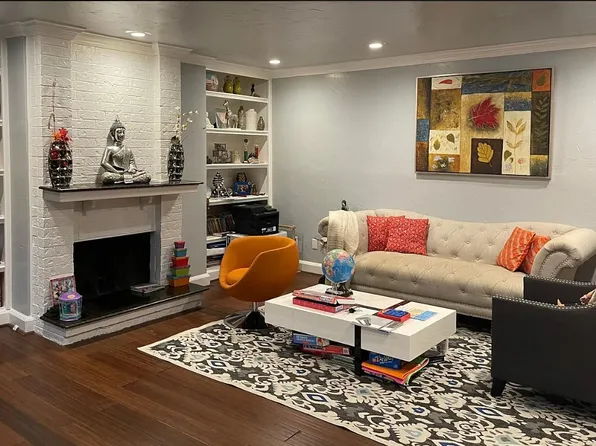 10566 High Hollows Dr, Dallas, TX