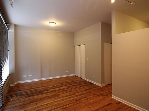 2nd image of 3007-09 W Lawrence Ave