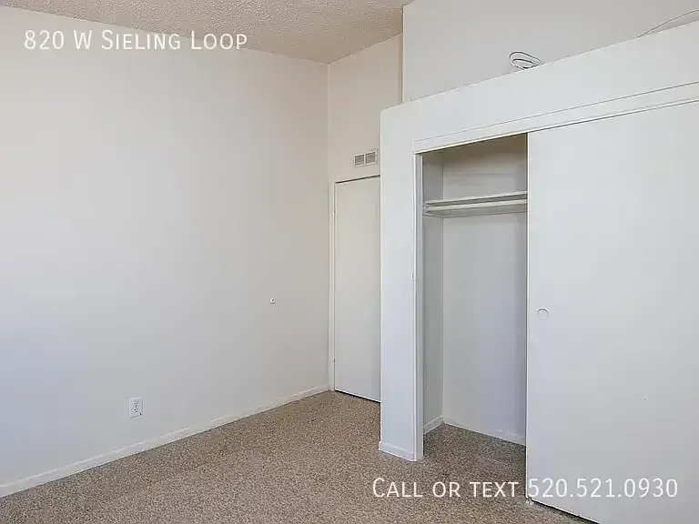 820 W Sieling Loop — Photo 12