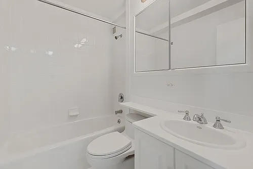 300 E 57th St #3H Photo 1