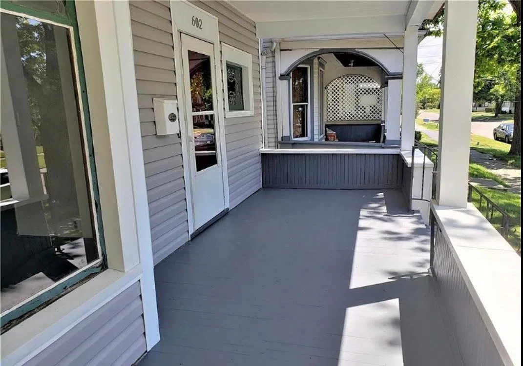 602 Swan St — Photo 1