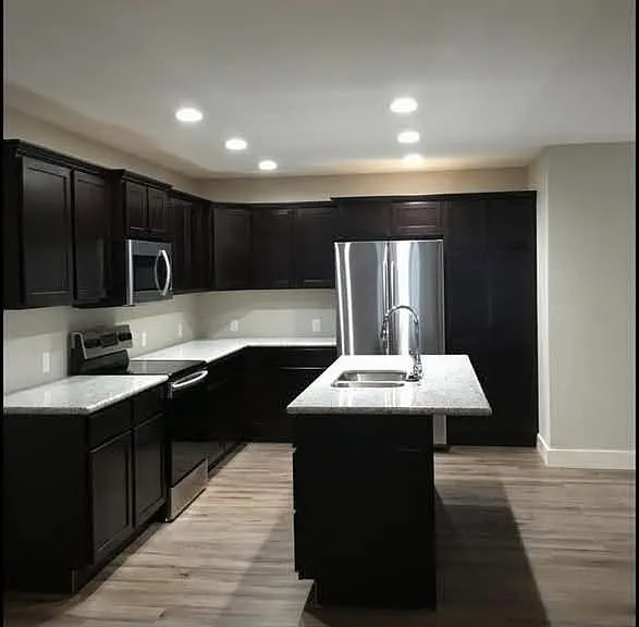 909 Walnut St #923 — Photo 2