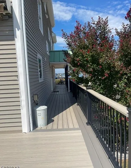 1409 River Rd — Photo 35
