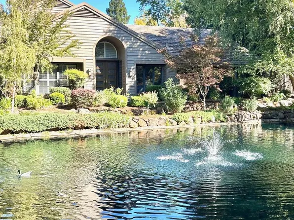 7529 Pineridge Ln, Fair Oaks, CA 95628