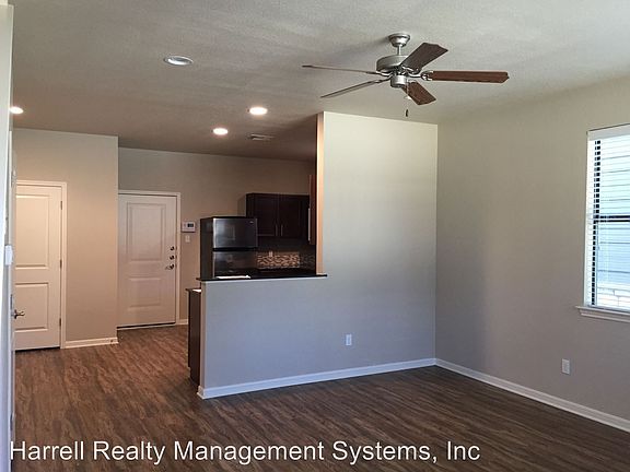 3rd image of 400 Bosque Blvd Unit 107