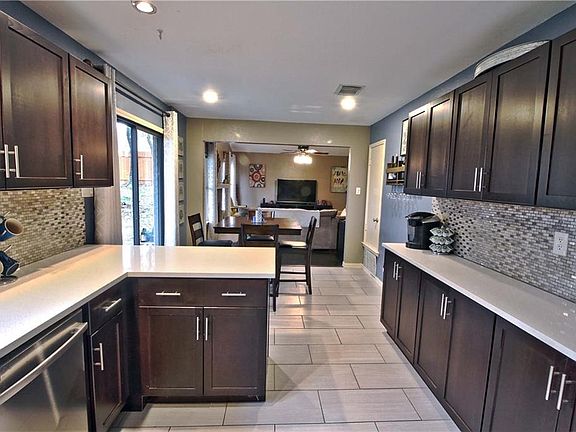 5th image of 1407 Atterbury Ln