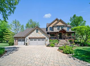 938 Willow Ln, Dundee, IL 60118