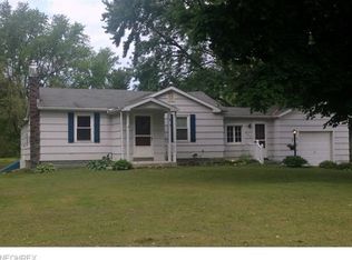 609 Whitney Rd, Conneaut, OH 44030