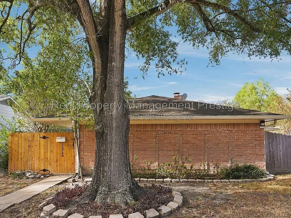 15718 Sea Lark Rd