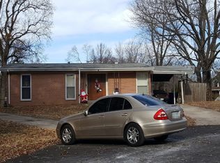 4 Apache Ct, Florissant, MO 63033
