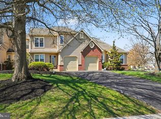 129 Pine Crest Ln, Lansdale, PA