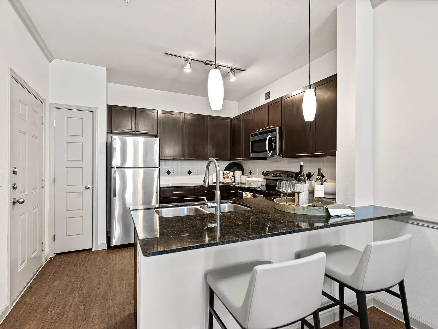 Creekside Townhomes — Photo 4