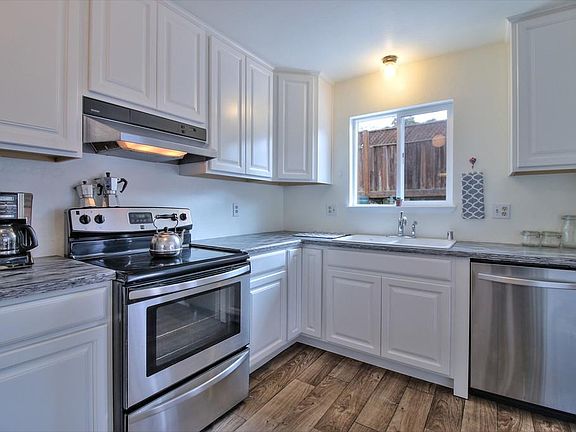 4th image of 8120 Harvard Dr