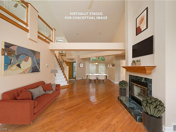 5th image of 161 Lakeshore Dr