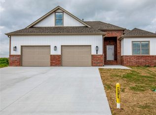 262 Nebo St, Prairie Grove, AR 72753