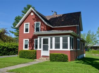57 Anthony St, Alexandria Bay, NY 13607