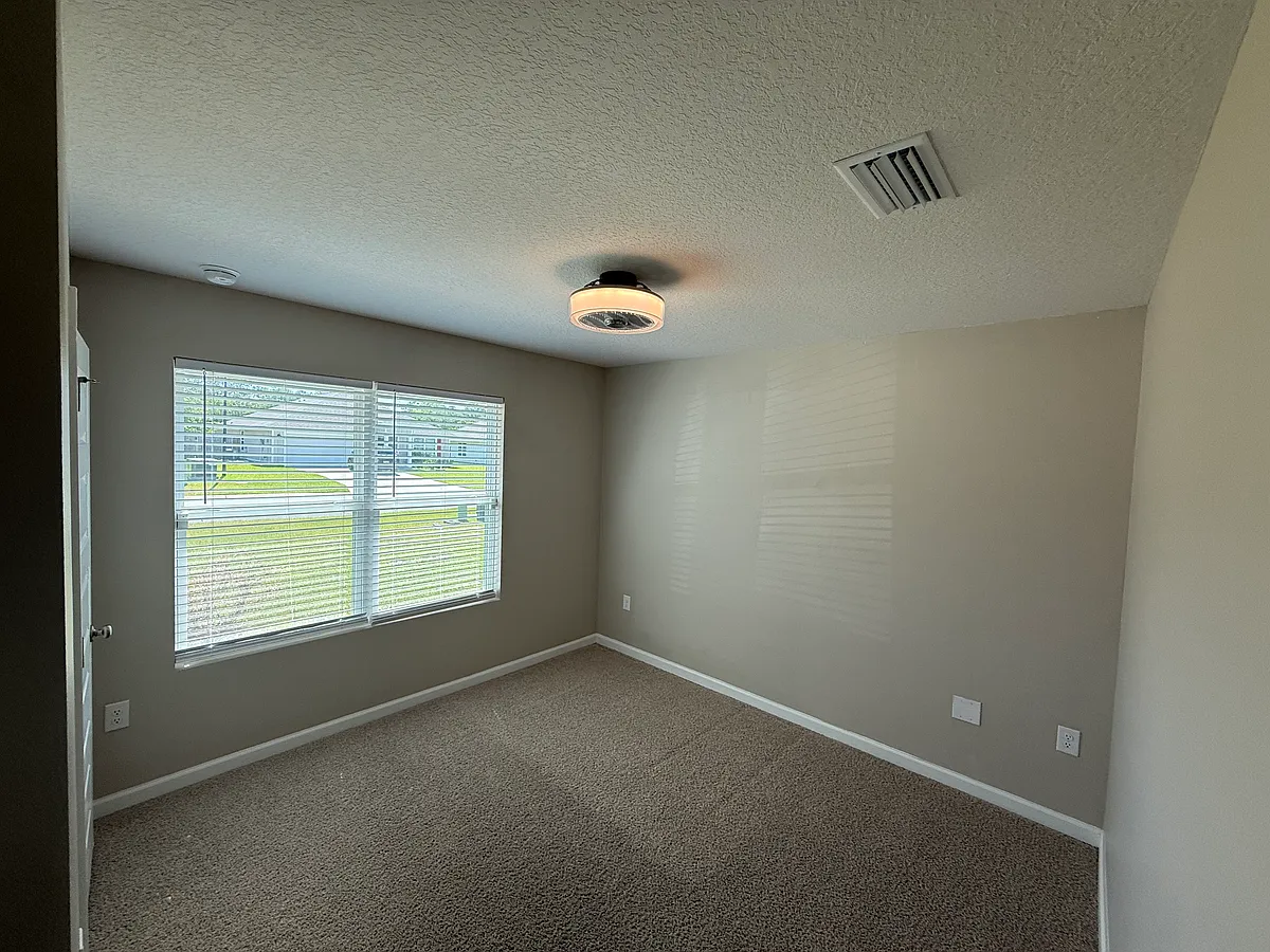 Building Photo - 4041 Whitetail Ln