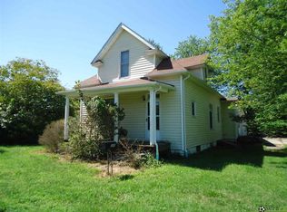 220 Maple St, Hope, IN 47246