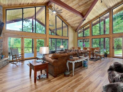 8403 Lawrence 1040, La Russell, MO, 64848