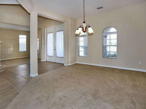 4th image of 464 Venetian Villa Dr