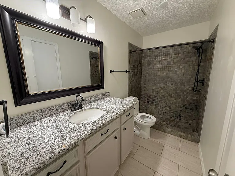 646 Fair Oak Dr — Photo 24