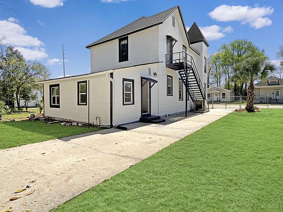 4th image of 1812 Orvid St