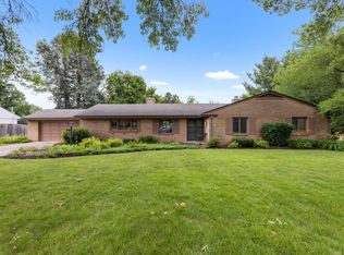 2020 Edgebrook Dr, Rockford, IL 61107