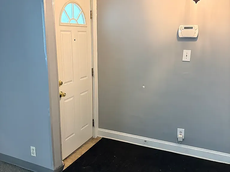 821 Forest Ave #1 — Photo 4