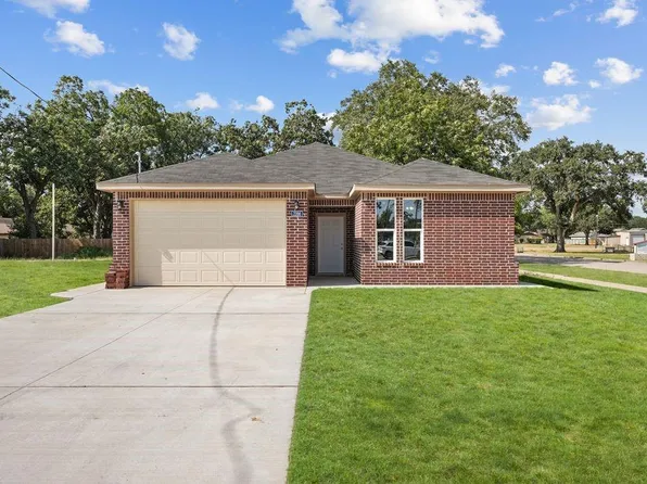 2286 Bois D Arc St, Waller, TX 77484