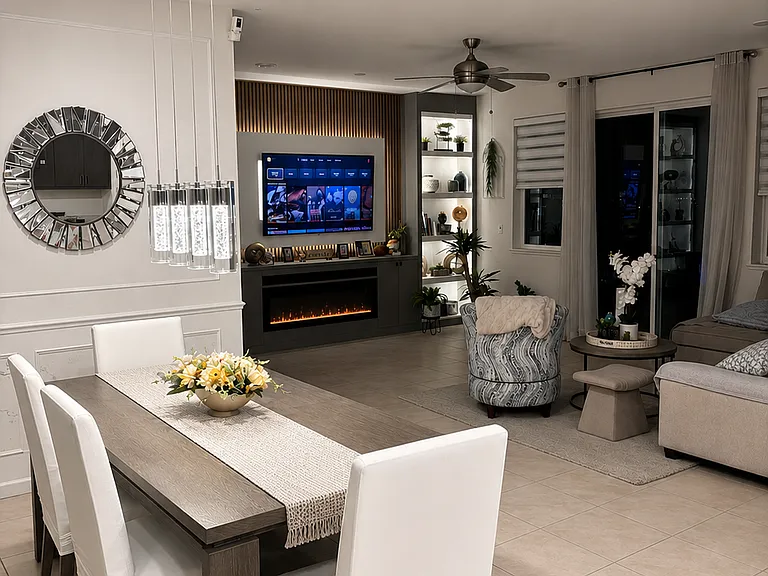 Dining/Living room