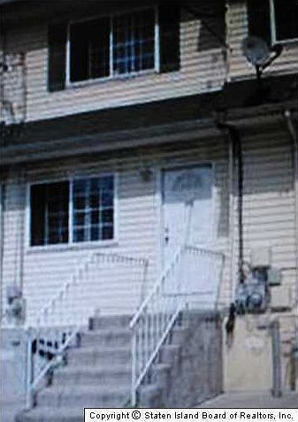 2nd image of 11 Roe St