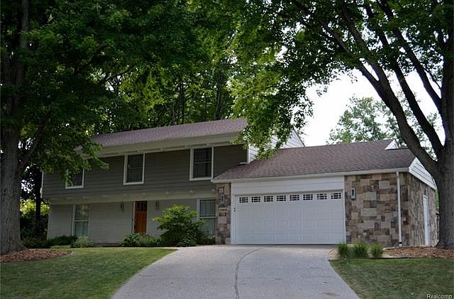 1st image of 30655 Pebblestone Ct